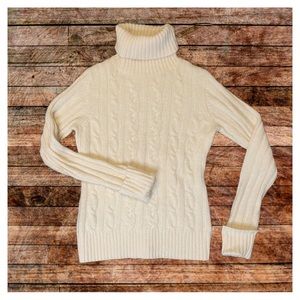 Ann Taylor LOFT cable knit sweater sz small